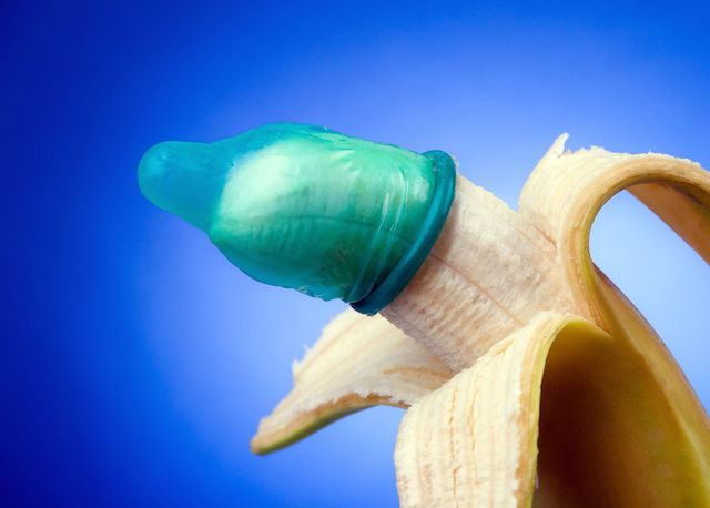 condom-banana11-5601472