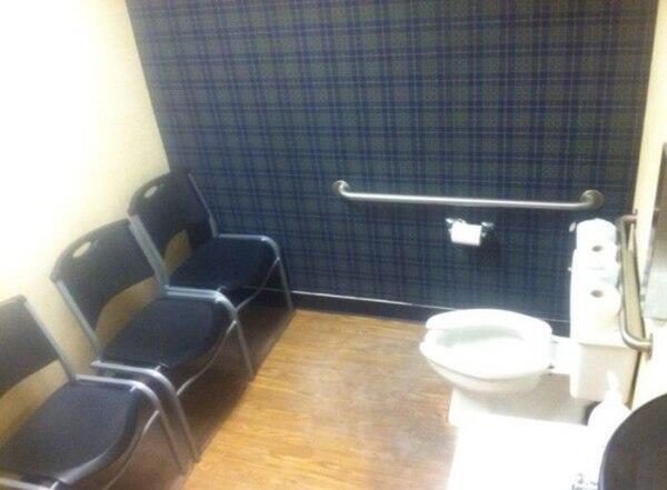 sochi20toilet20audience-3681638
