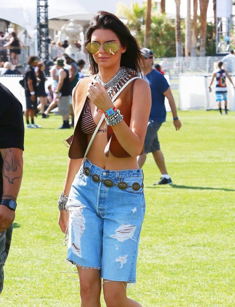 ffn_coachella_day1_prem_041015_51706493-0-784x1024-8268340