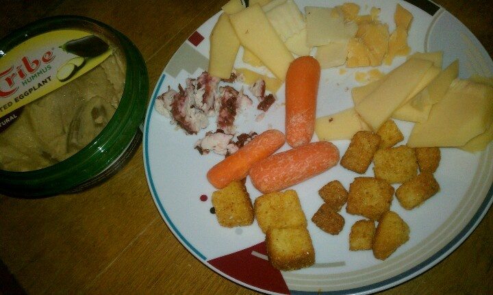 hummus-plate-5494943