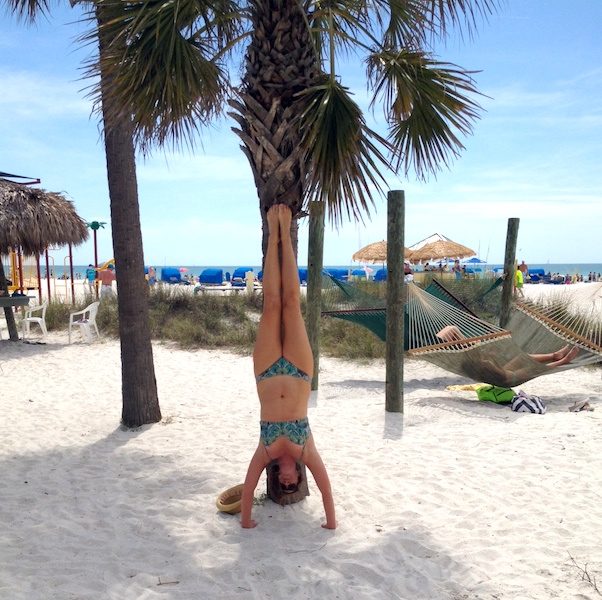 yoga-pose-on-beach-2704532